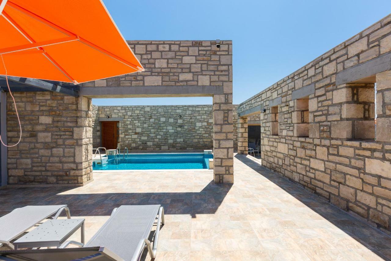 Villa Ypsilon Karotí Exterior foto